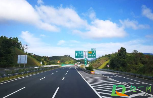 2021过年开车回家需要什么证明(2021年现在回家需要开证明吗)