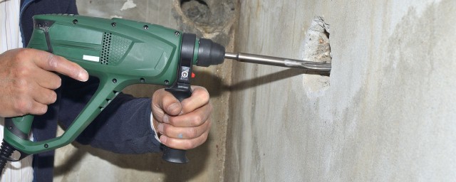 混凝土打洞用什么钻头好(打水泥洞钻头)
