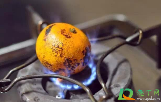 烤橘子吃皮还是吃肉(烤橘子的橘皮可以吃吗)