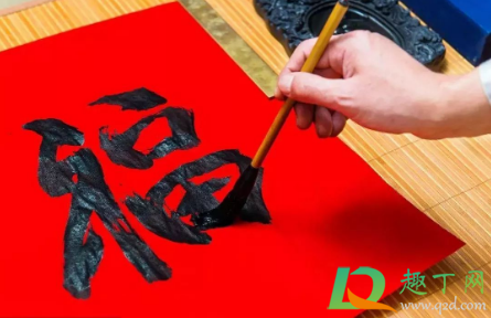 春节对联需要年年更换吗(对联是否每年更换)