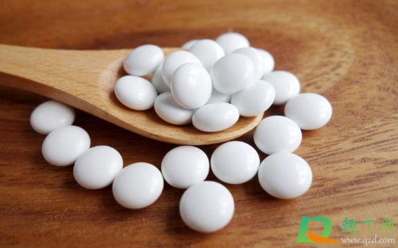 打新冠疫苗可以吃安眠药吗(打新冠疫苗可不可以吃安眠药)