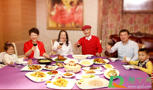 半成品年夜饭好吃吗(半成品年夜饭的利弊) 半成品年夜饭好吃吗(半成品年夜饭的利弊)