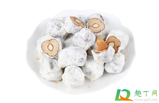 奶枣里面的杏仁什么口味(奶枣杏仁口感)