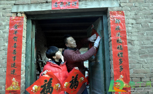 2021春节贴春联旧的要取下来吗(2021年除夕可以贴春联吗)