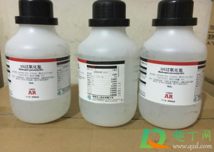 过氧化氢消毒液洗伤口有伤害吗(过氧化氢可以洗伤口消毒吗)