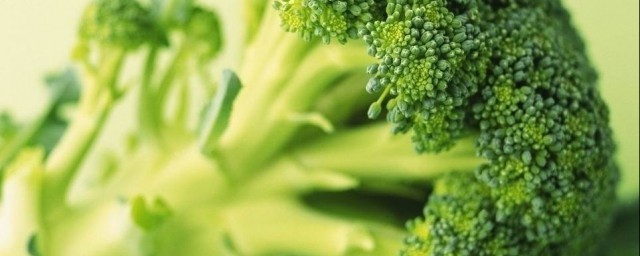 骨质疏松吃它们(骨质疏松千万不能吃哪两种东西)