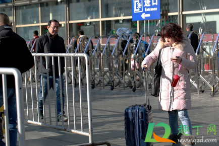 1月28日前回老家会被要求隔离14天吗(1月28号以后回家会被隔离吗)