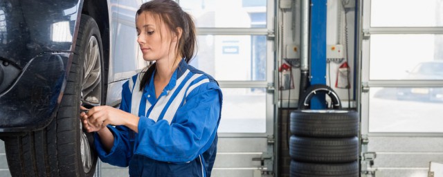 换轮胎时规格怎么选(更换轮胎可以选择不同型号规格的轮胎)