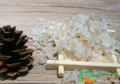 雪燕怎么炖才不会化水(雪燕是水开后放下去炖吗)