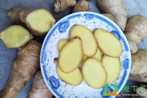 生姜敷膝盖过后疼是什么原因(膝盖疼用生姜敷好吗)