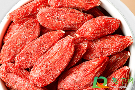 为什么刚买的的枸杞是软的(枸杞软软的是好的吗)