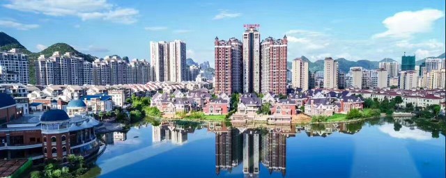 此酒店的入住时间是什么时候(酒店的入住时间和离开时间是什么时候)