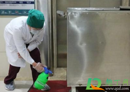 医院用的消毒液叫什么(医院用的消毒液叫什么牌子好)