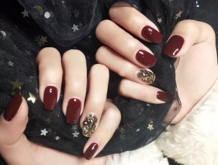 2021春节美甲图片大全红色显白(春节美甲图片大全2020红色)