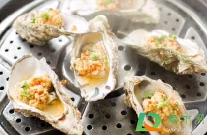 生蚝怎么有一坨绿色(生蚝屁股上的绿色)