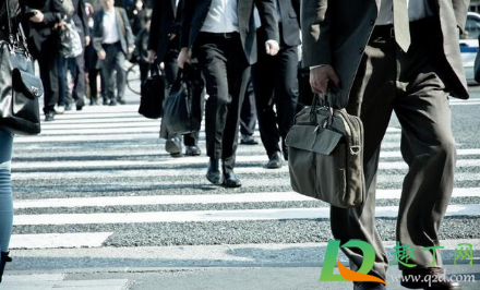 下班就走有问题吗(为什么下班不走)