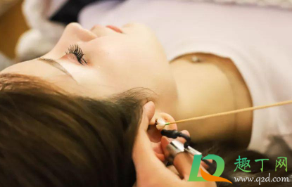 油耳朵怎么掏耳屎(油耳屎用什么掏) 油耳朵怎么掏耳屎(油耳屎用什么掏)