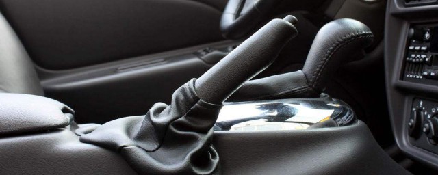 新车出这个毛病就损失大了(新车就有问题)