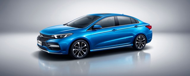 艾瑞泽5是什么车(艾瑞泽5是什么车灯)