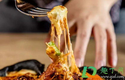 怎么让奶酪拉丝(奶油奶酪可以拉丝吗) 怎么让奶酪拉丝(奶油奶酪可以拉丝吗)