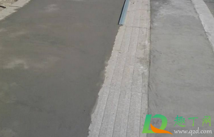 水泥地面冻了起皮怎么办(水泥地面冻起皮补救方法) 水泥地面冻了起皮怎么办(水泥地面冻起皮补救方法)