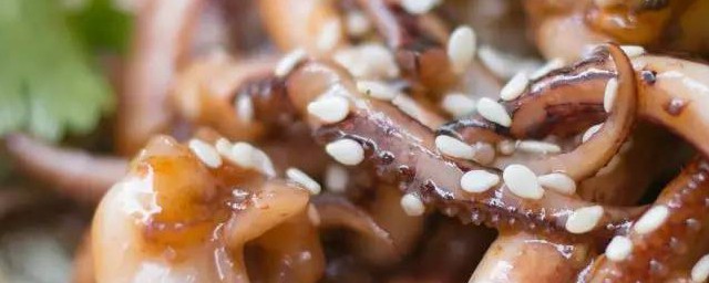 鱿鱼同食禁忌(不能与鱿鱼同吃的食物)