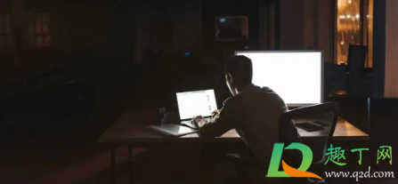 下班了老板还叫你做事怎么办(快下班时老板突然让我做事) 下班了老板还叫你做事怎么办(快下班时老板突然让我做事)