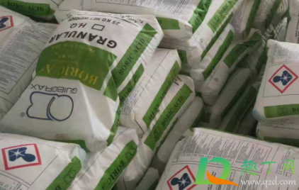 硼酸粉可以直接撒在墙角吗(硼酸可以直接撒地上吗)