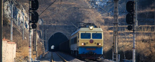 火车票退票手续费(火车票退票手续费2022)