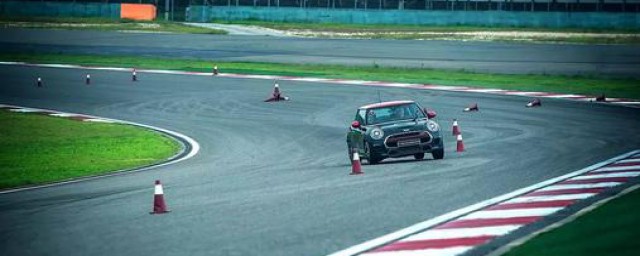 学车技巧(驾校科目一考试技巧与口诀)