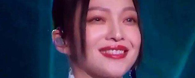 和谁合唱的什么歌曲(和谁一起唱)