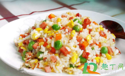 米饭软了还能不能炒(米饭太软了能怎么做炒饭)