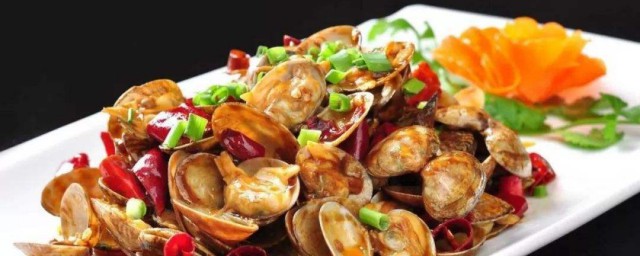 手把手教你做爆炒香辣花甲(香辣爆炒花甲的步骤)