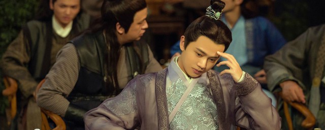 锦衣之下的剧情简介(《锦衣之下》剧情)