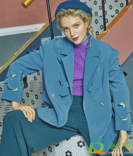 西装粘毛是面料不好吗(西装都粘毛吗)