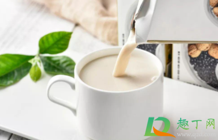 喝酒同时喝豆浆解酒吗(喝完豆浆再喝酒能解酒吗) 喝酒同时喝豆浆解酒吗(喝完豆浆再喝酒能解酒吗)