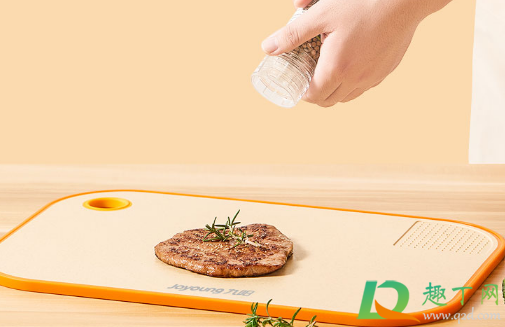 硅胶砧板上有黑点怎么清理(砧板有黑点怎么回事) 硅胶砧板上有黑点怎么清理(砧板有黑点怎么回事)