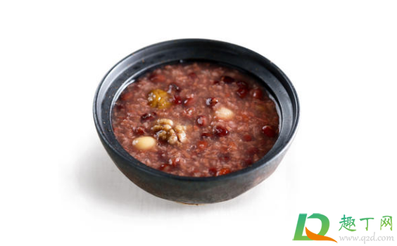 腊八粥是稀的还是稠的(腊八粥很粘稠)