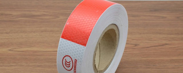 怎样快速去除商标贴纸(怎么快速除掉商标贴胶)