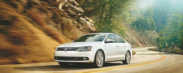 ABS灯有什么作用?(abs指示灯的作用)