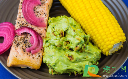 芥末为什么会冲后脑勺(芥末吃了为什么会上头)