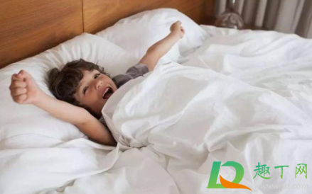 白床单黄汗渍如何洗(床单上的黄汗渍怎么洗)