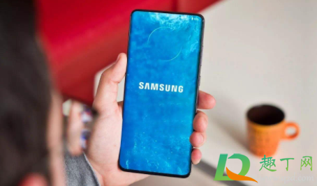 三星S21国行版有耳机吗(三星s21手机专用耳机是什么样的)