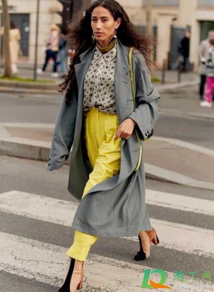 2021年流行色是黄色吗(为什么2021流行黄色和灰色) 2021年流行色是黄色吗(为什么2021流行黄色和灰色)