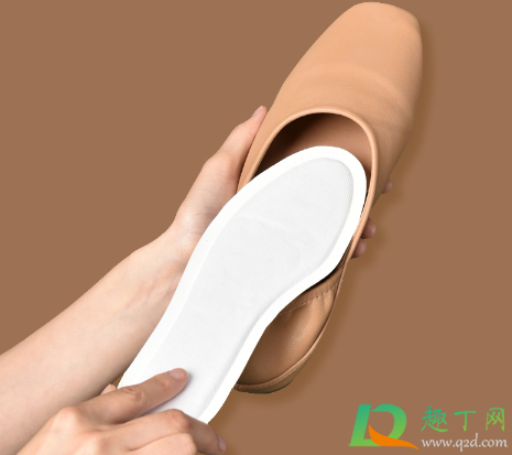 发热鞋垫哪面向上(加热鞋垫哪面向上)