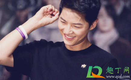 油耳朵和狐臭什么关系(油耳朵与狐臭)