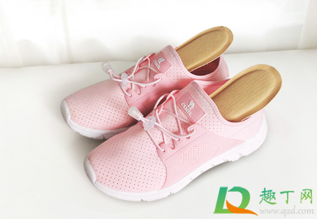 自发热鞋垫怎么样能管多久(发热鞋垫能持续多久)