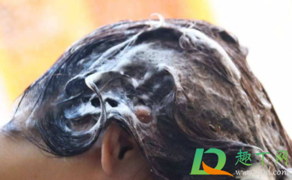 为什么头发长肉疙瘩(头发上长肉疙瘩)