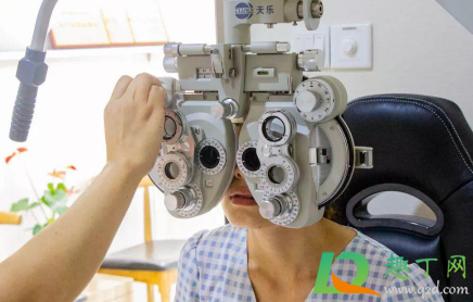 眼镜店可以只验光不配眼镜吗(眼睛店可以验光不配眼镜吗?)