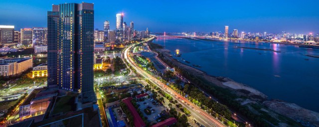 开车外出须知(开车出门时)